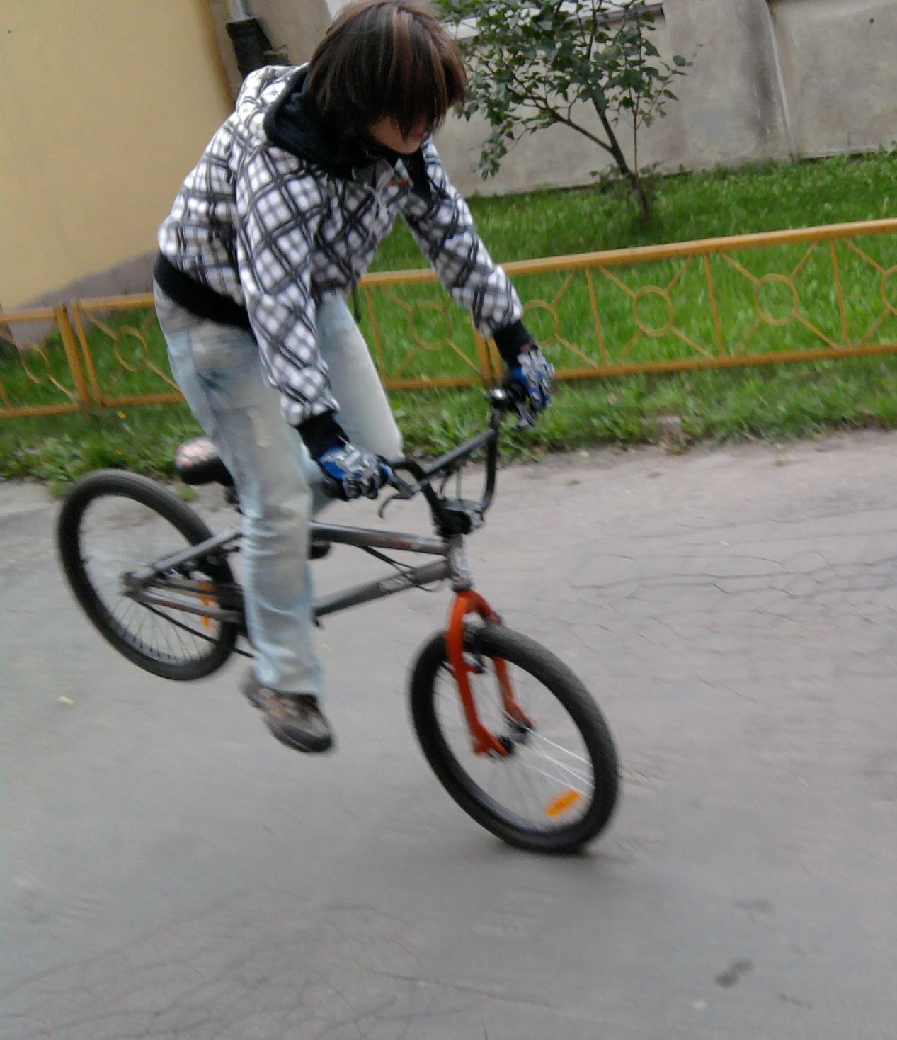 1285076092-U112610.jpg