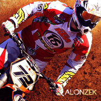 1326376994-U24240.png