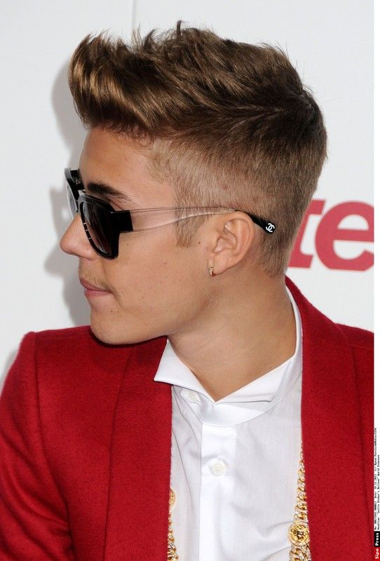 r-600,0-n-984732MHJl_justin_bieber_selen